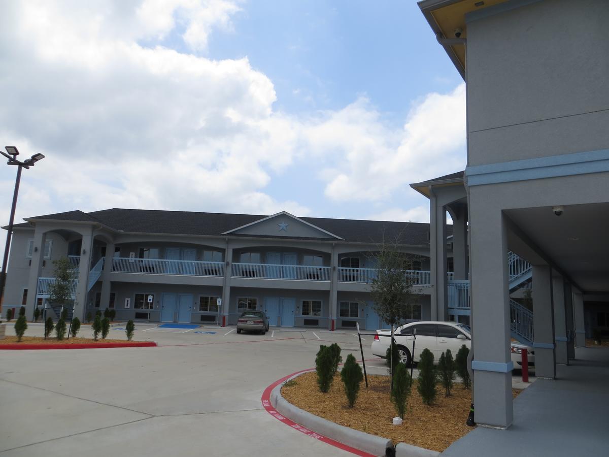 Haven Inn & Suites Willowbrook (Adults Only) Houston Exterior foto