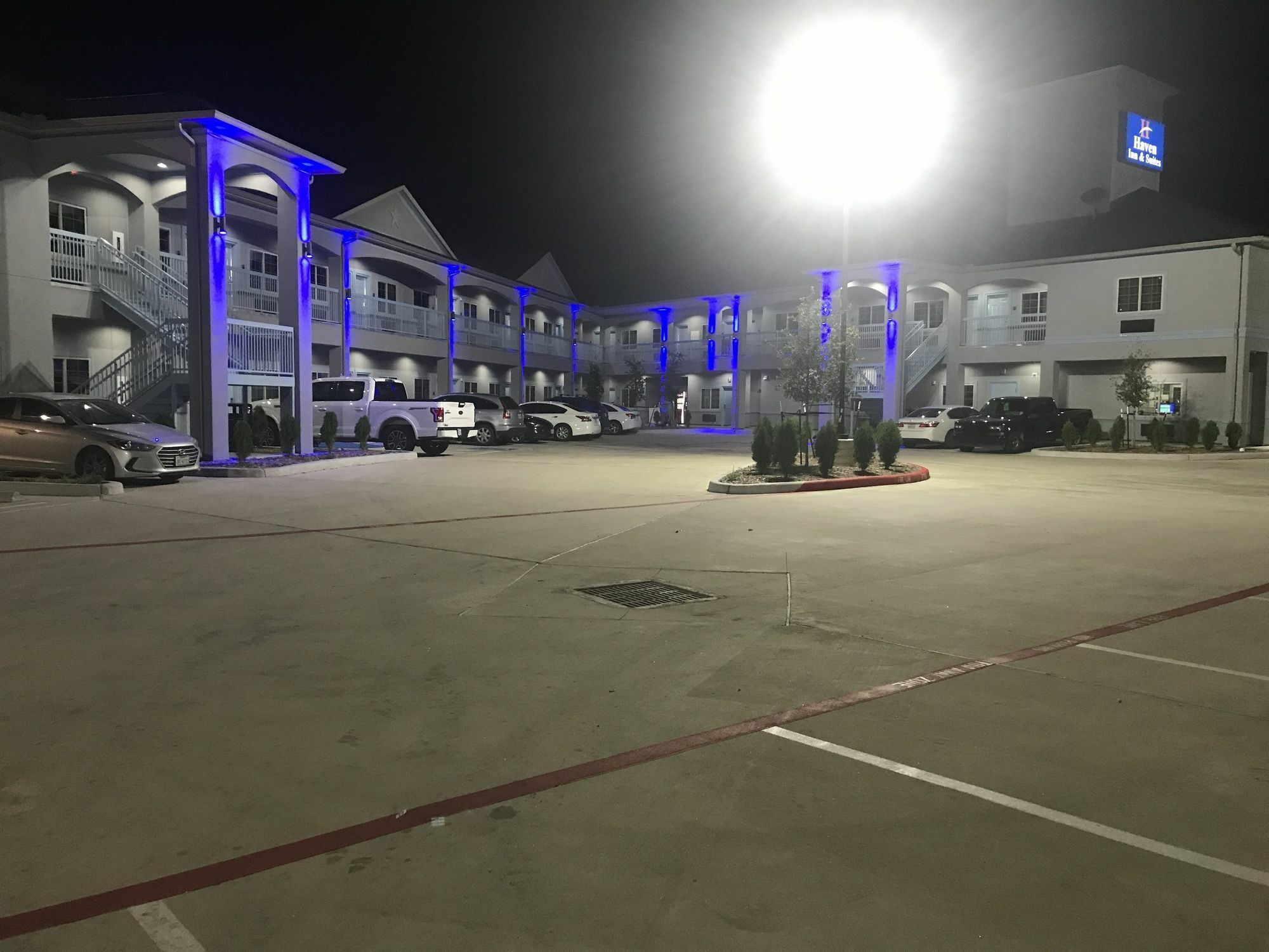 Haven Inn & Suites Willowbrook (Adults Only) Houston Exterior foto